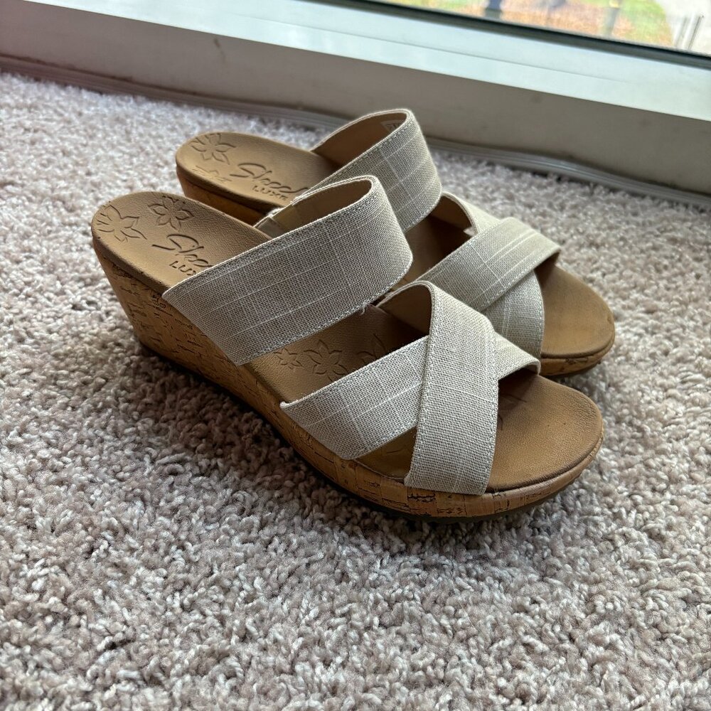 Sketcher's Luxefoam White Strap Sandal